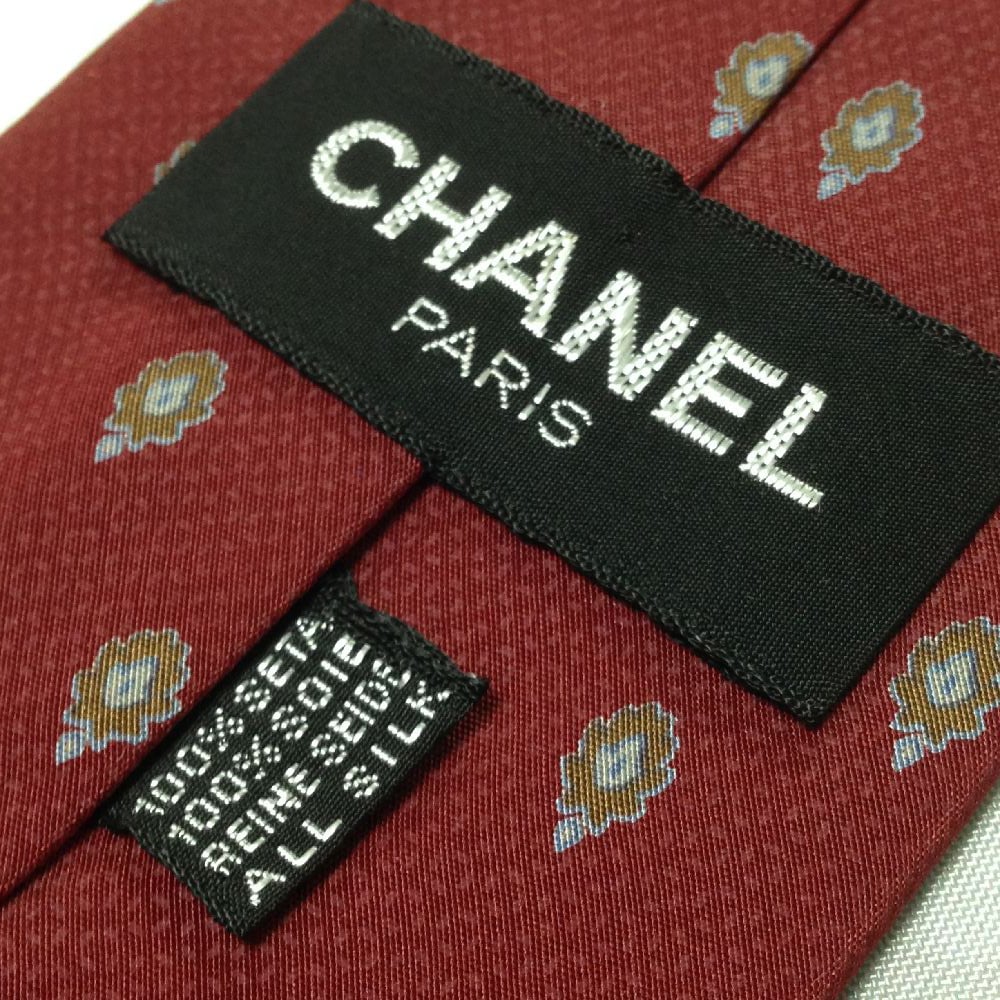 シャネル CHANEL 微光沢 ネクタイ シルク100% パターン柄 ワイン シャネル CHANEL 微光沢 ネクタイ シルク100% パターン柄 ワイン