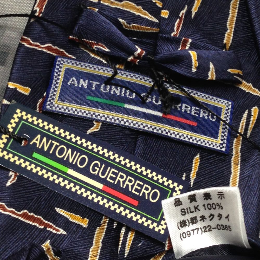 ANTONIO GUERRERO 美品 新品未使用タグ付 微光沢 ネクタイ シルク100% パターン柄 濃紺系 ネイビー系 V-007980