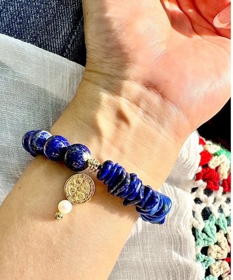 lapis lazuli × lapis lazuli