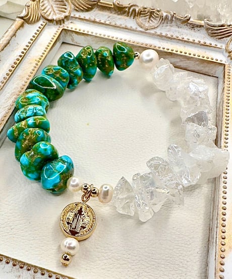 Rare Kingman Turquoise × High Quality Crystal