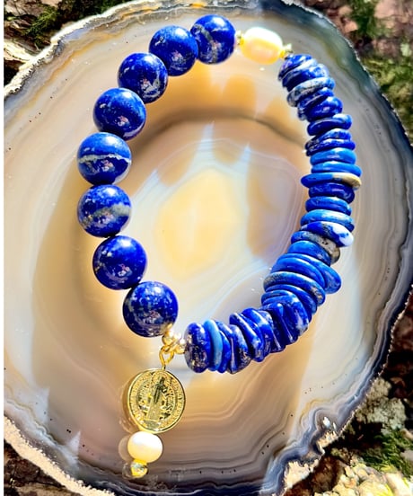 lapis lazuli × lapis lazuli