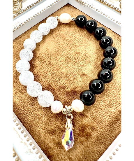 Blackonyx × Crackle Quartz
