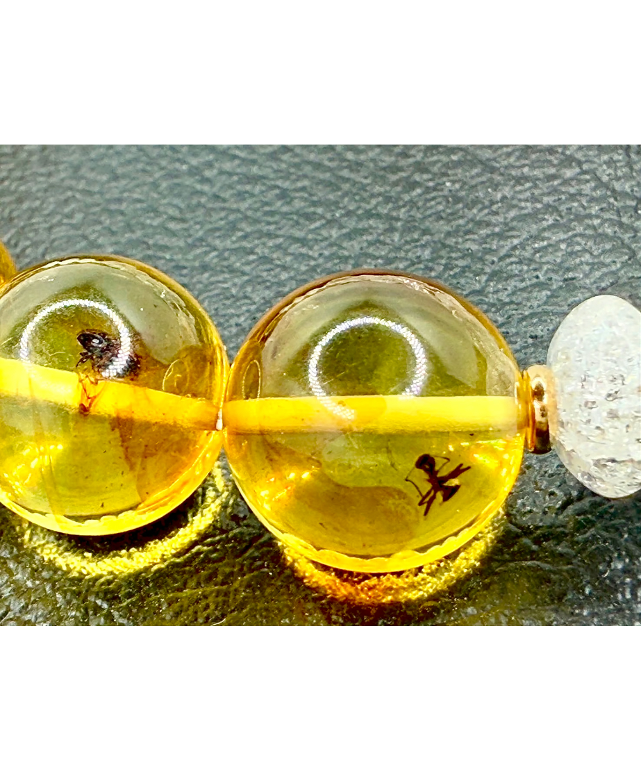 ★K☆★アンバー　琥珀　ブルーアンバー　虫入り　コレクション 虫入りアンバー（琥珀）×ハイクオリティークオーツ（限定数本