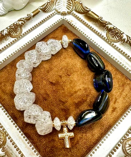 High Quality Blue Sapphire × High Quality Crackle Quartz