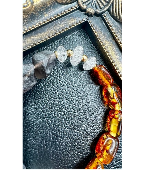Cintamani × Amber