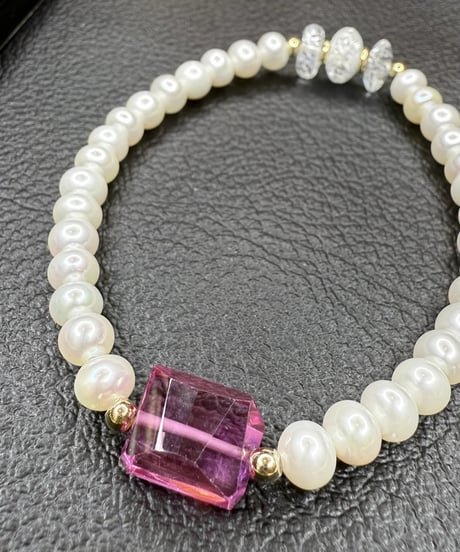 High Quality Pink Sapphire × High Quality Pearl