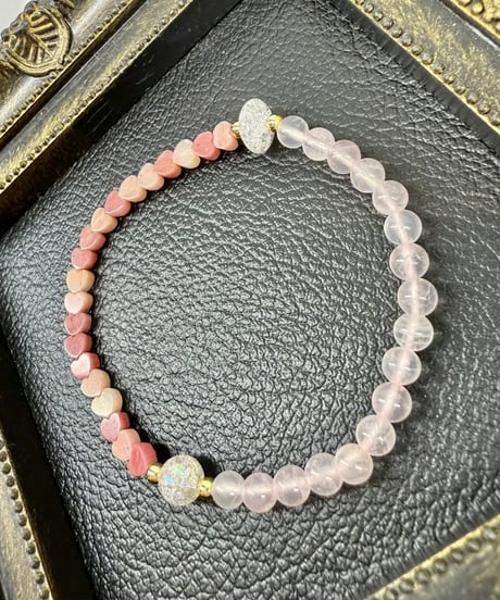 Rosequartz × Siliceous Schist
