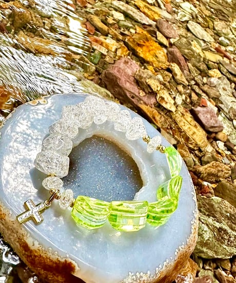 High Quality Green Spinel × High Quality Crackle Quartz （限定１本）