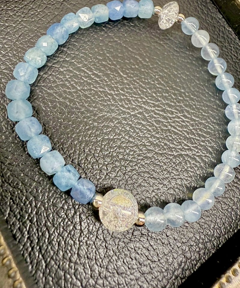 みゆ様♡専用です♡新作♡水ブレス✩宝石質アイオライト♡オーソクレース、グリーンア みゆ様♡専用です♡新作♡水ブレス✩宝石質アイオライト♡オーソ