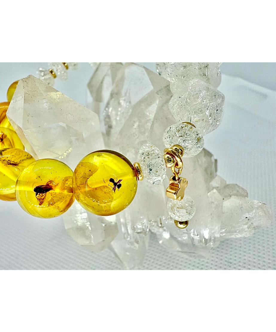 天然　琥珀　特大45ｃｔオーバー　虫入り 天然 琥珀 特大45ctオーバー 虫入り