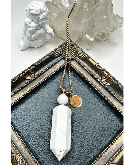 White Turcuoise　Point Bottle Necklace Pendant