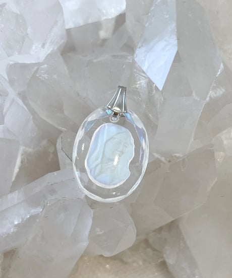CATEGORY pendant | UNITY