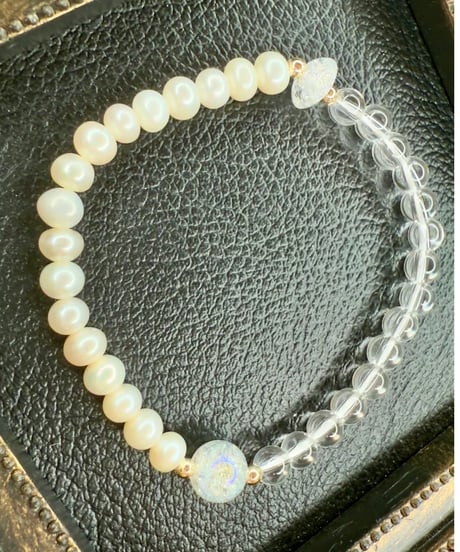 High Quality Pearl × High Quality Crystal