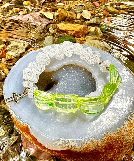 High Quality Green Spinel × High Quality Crackle Quartz （限定１本）