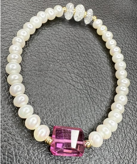High Quality Pink Sapphire × High Quality Pearl