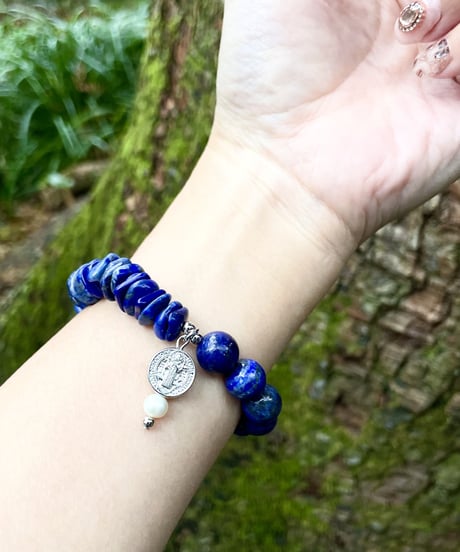 lapis lazuli × lapis lazuli