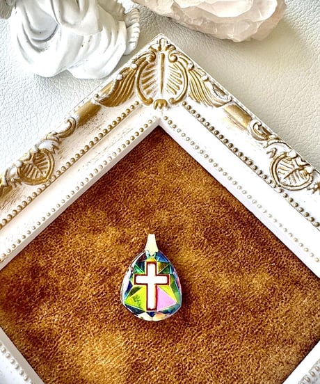 vintage galass cross