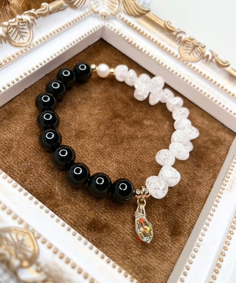 Blackonyx × Crackle Quartz
