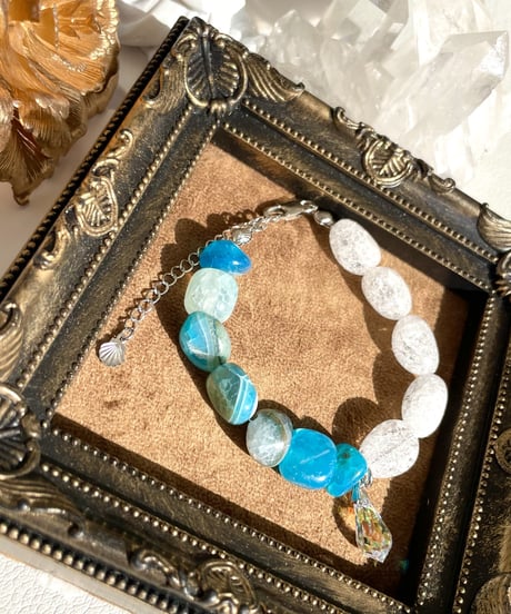 Blue Lace Agate×crystal bracelet Ⅱ（スワロフスキークリスタルチャーム付）