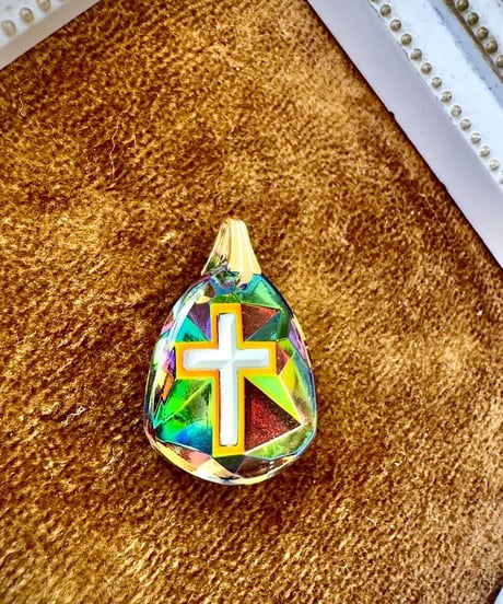 vintage galass cross