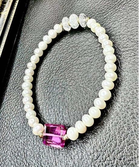 High Quality Pink Sapphire × High Quality Pearl