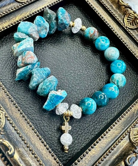Raw Apatite × Apatite