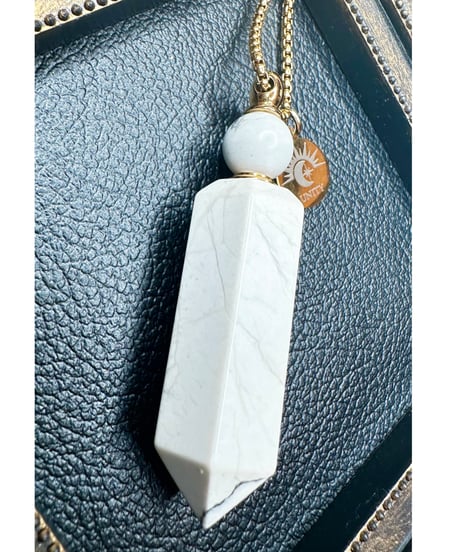White Turcuoise　Point Bottle Necklace Pendant