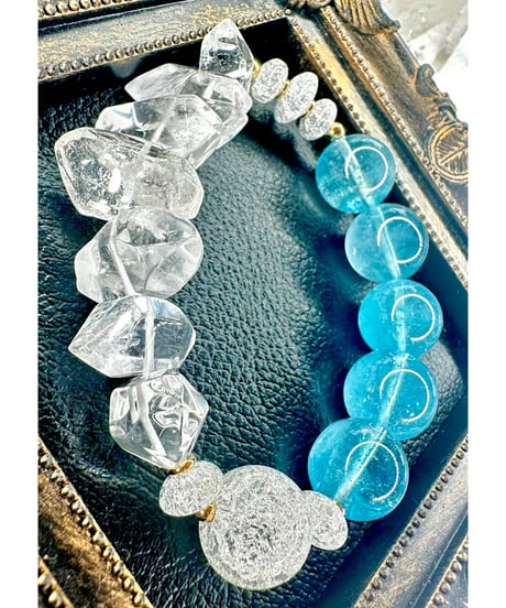 Blue Topaz × High Quality Quartz（限定数本）