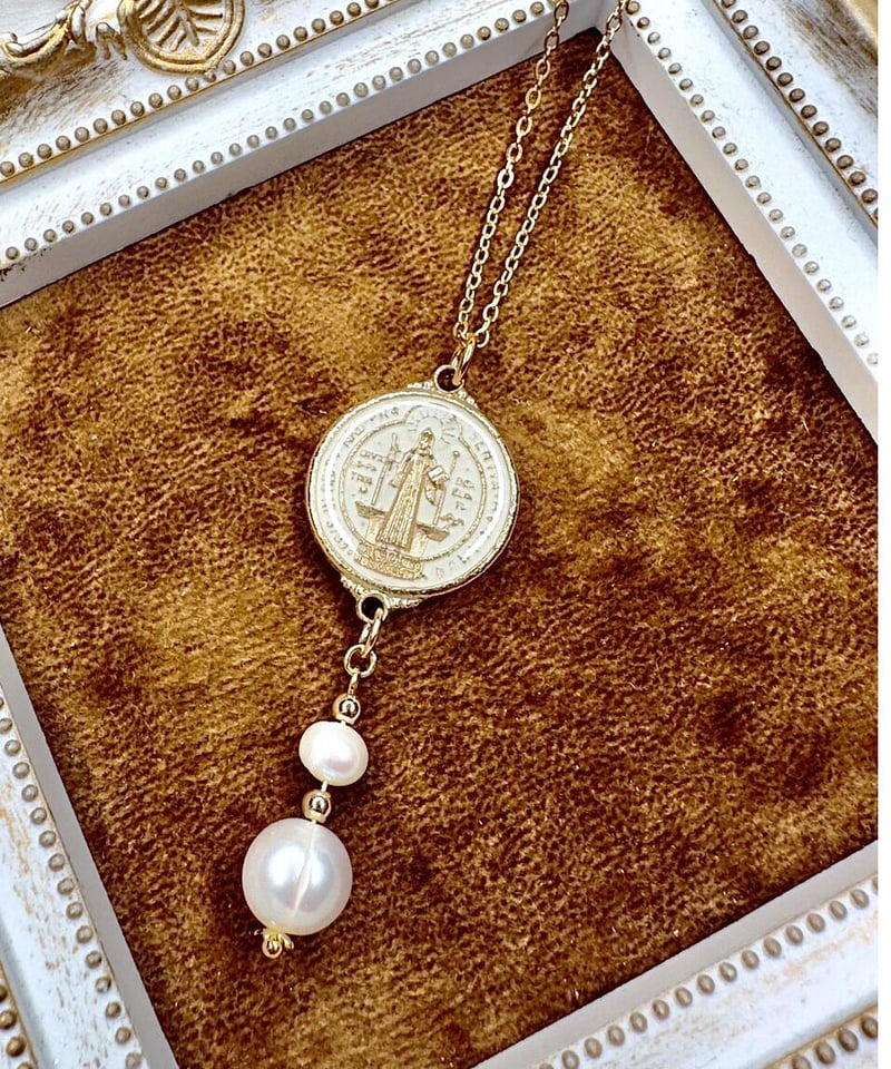 希少品　1800年代後期　骨董　聖ベネディクト　ペンダント　メダイ ネックレス 希少品 1800年代後期 骨董 聖ベネディクト ペンダント メダイ