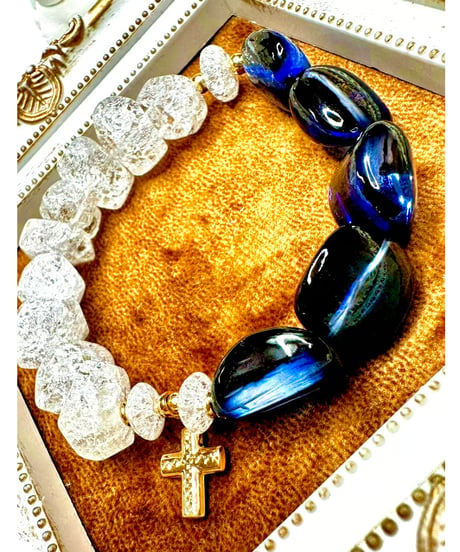 High Quality Blue Sapphire × High Quality Crackle Quartz