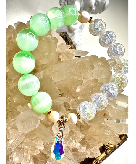Selenite × Rainbow Crackle Quartz