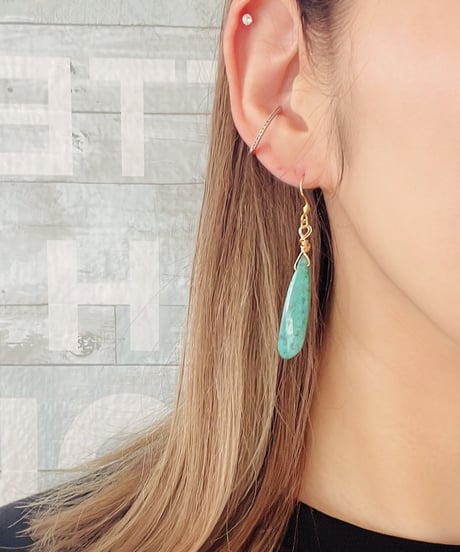 Chrysocollaピアス