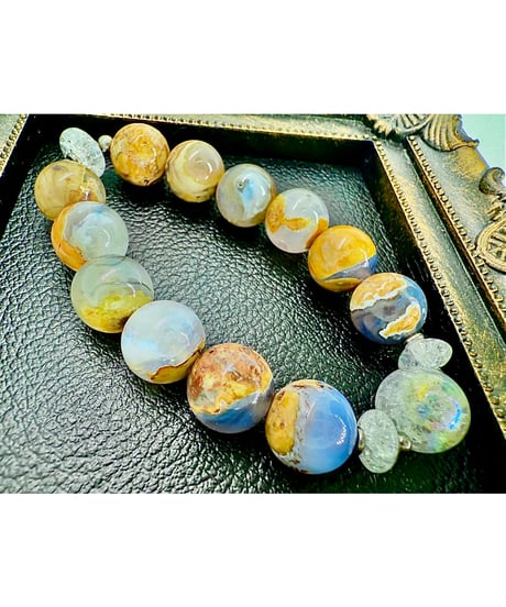 Blue Chalcedony （限定数本）