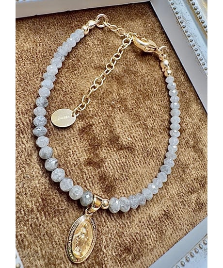 White Diamond Faceted Round Gemstone