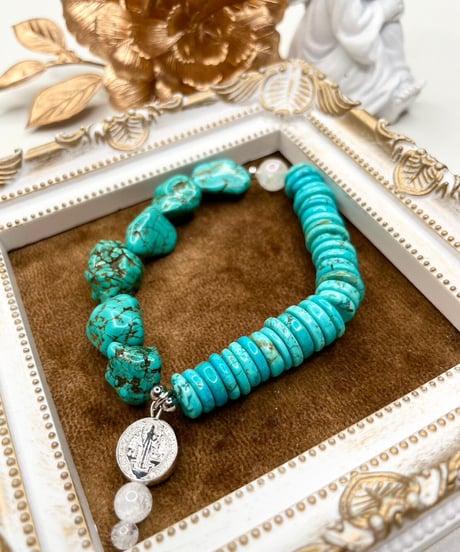 turquoise×turquoise （聖ベネディクトのメダイチャーム付）