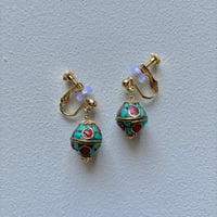 བདེ་སྐྱིད།  "幸せ" チベットビーズ ピアス／イヤリング