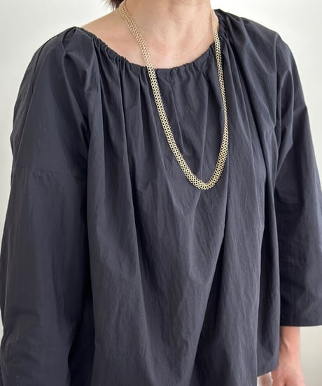 パリ発、Pascale Lion　パスカル・リヨン　レ・バジック　　ネックレス　ゴールド