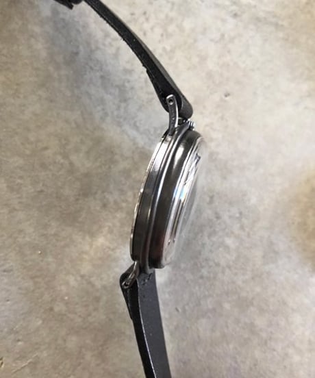 パリシックなハンドメイド時計　ネジコミュ　ユニヴァースXL