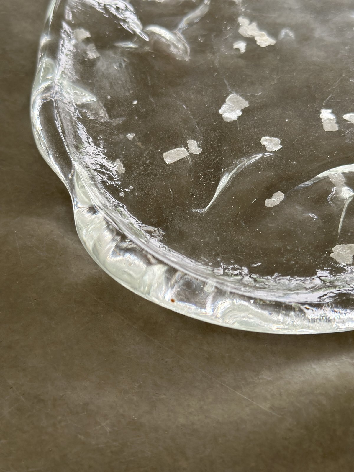 麹谷宏 ガラス平皿 透明 | els nakanoshima