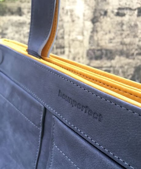 パリ発、beunperfect　リバーシブルショルダーバッグ　横型　イエロー＆グレー