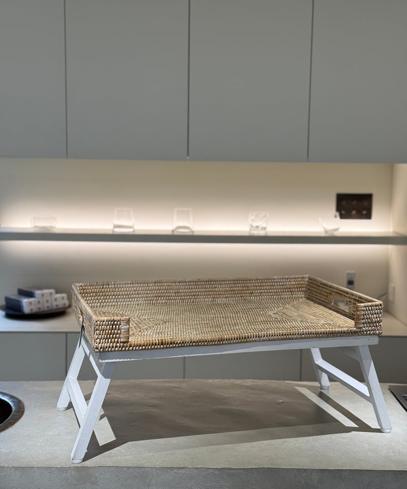 ホテル仕様のラタン、ブレックファーストテーブル | els nakanoshima