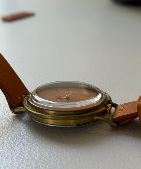 パリシックなハンドメイド時計　ネジコミュ　ユニヴァースXL