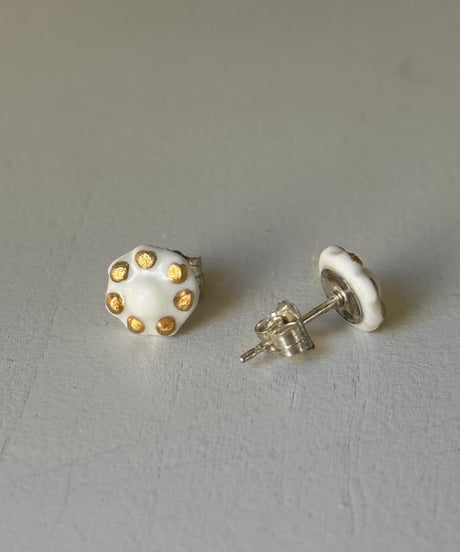 パリ発、ヨレーヌ・ジレ　ポルセレン　ピアス　エリゼ