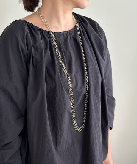 パリ発、Pascale Lion　パスカル・リヨン　レ・バジック　　ネックレス　ゴールド