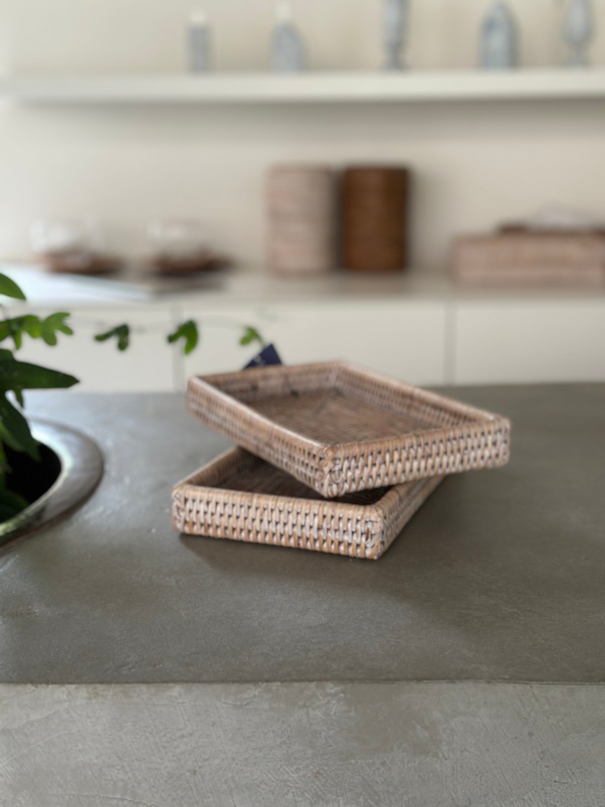 ホテル仕様のラタン、スモールトレイ | els nakanoshima