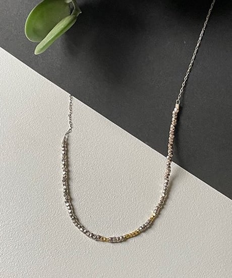 南仏発、soandso　ネックレス　ロカイユ　シルバー＆ゴールド