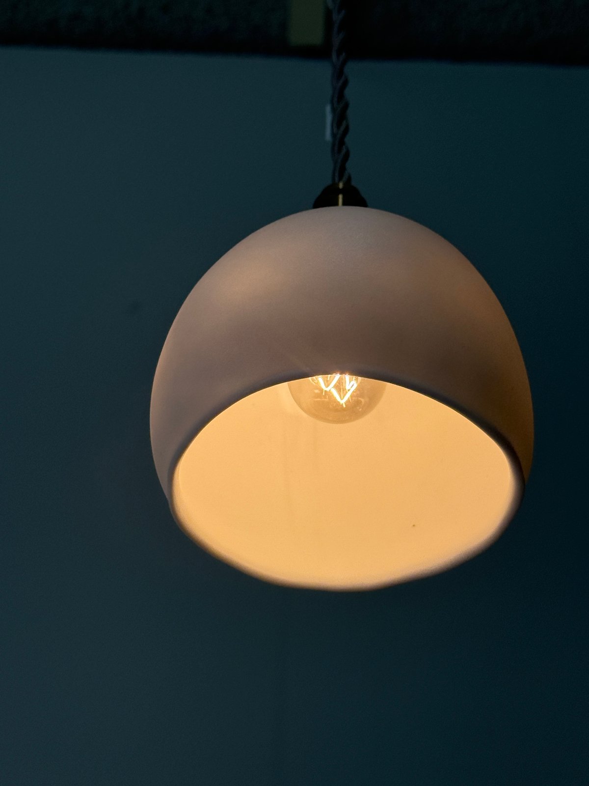 ランブシェード XF5Z-6049-DA New OEM Engine Cylinder Head 1999-2002 Mercury