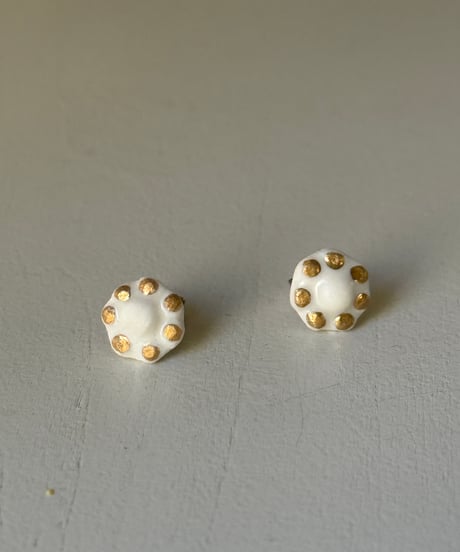 パリ発、ヨレーヌ・ジレ　ポルセレン　ピアス　エリゼ