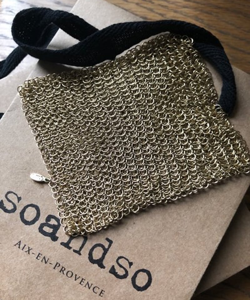 南仏発、soandso メッシュチューブブレスレット ゴールド | els