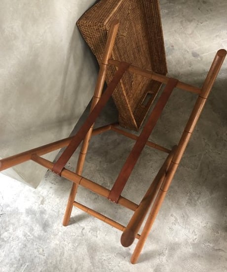 ホテル仕様のラタン、バトラートレイ